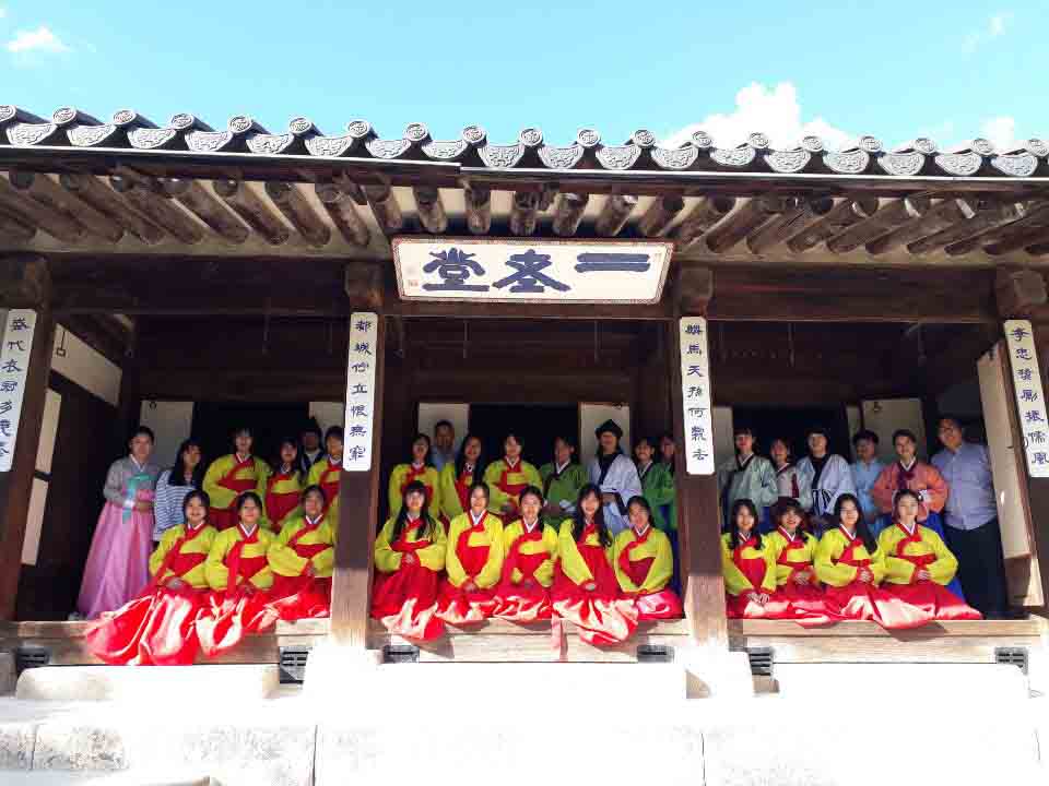 2018 Triam Udom Suksa School Korean language and culture program Unhyeongung Palace Visit