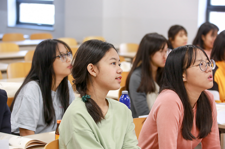 2018 태국 뜨리암 우돔 쓱사 학교 위탁 과정 한국어 수업